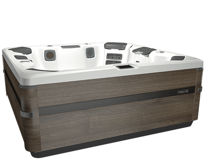 BULLFROG SPAS MODEL A8L CHOICE WITH LUXURY PACKAGE