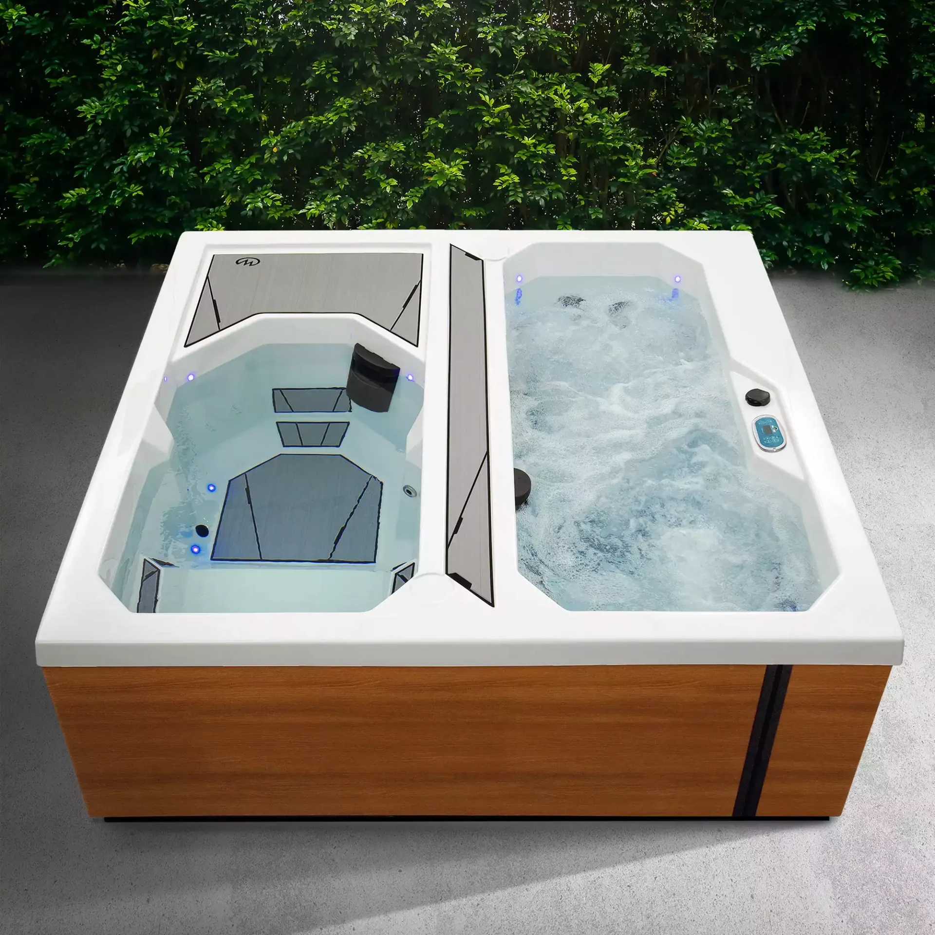 3 2023 CG Valaris Terrain lifestyle Chilly Goat web2