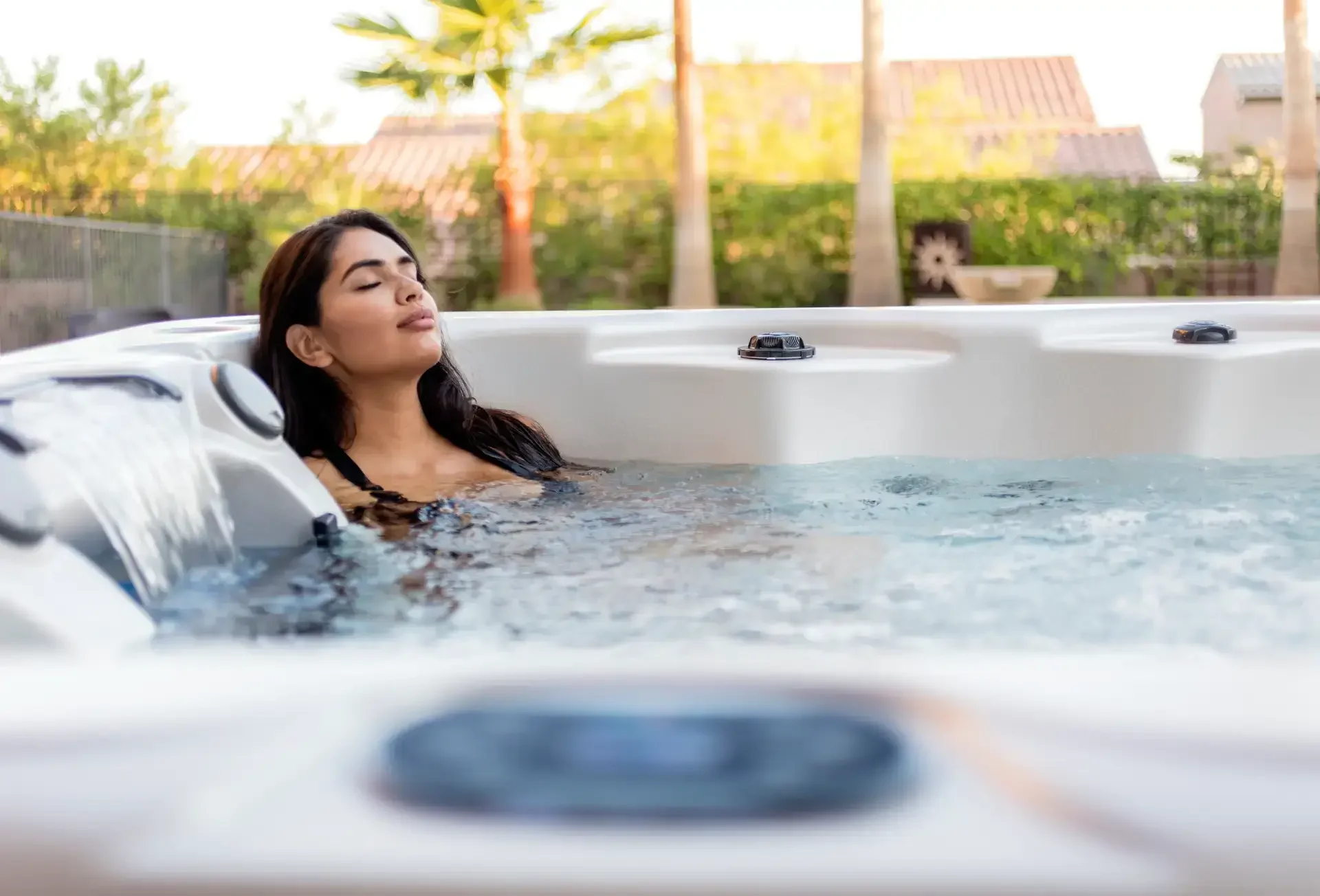 KonaElite28 lifestyle image Tropic Seas